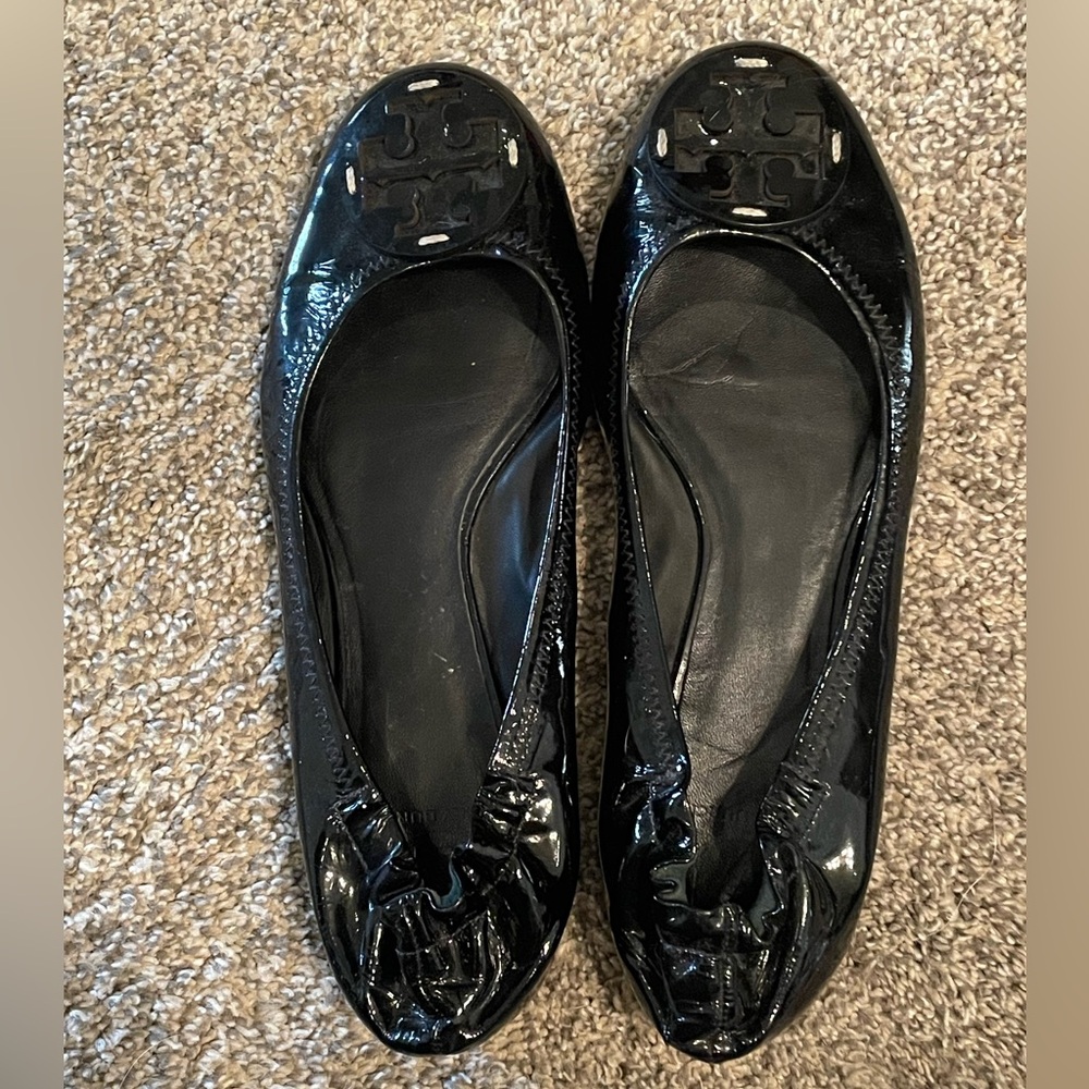 Tory Burch black leather flats 10.5M
